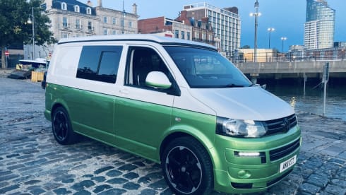 Hartland – VW Transporter T5.1 - 4 berth plus optional awning