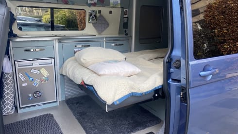 Millie – 4 berth Volkswagen campervan from 2017
