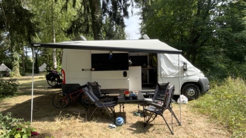 Ruimteschip I – 4p 🚐 Last minute☀️5 dagen €475 | Superfijne en comfortabele 4p 