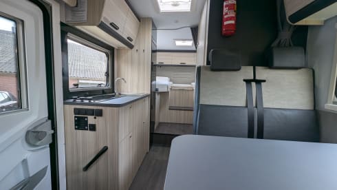 Sunliving Bus – 3p Sun Living bus from 2025