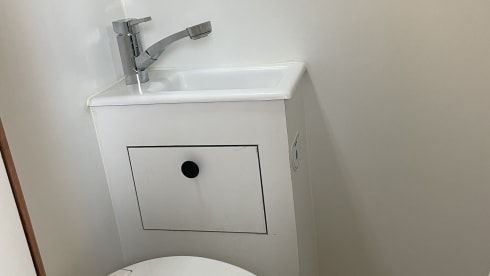 Modern, compact Off Grid Campervan Fiat Ducato (self-built) 