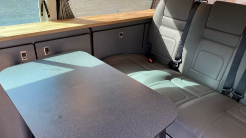 Mando – 4 berth Volkswagen Kombi t5 Long Wheel Base with 2021 conversion 
