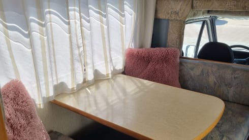 Ons oude trouwe campertje – 4p Elnagh alcove from 1993
