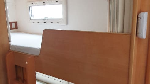 Stáát ie! – 6p Ford alcove from 2002