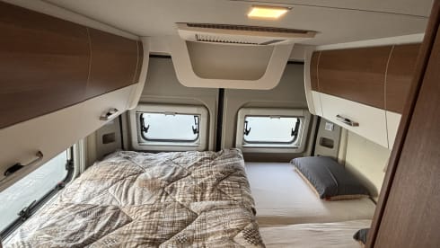 Gigi – 4p Buscamper 6 meters. Very complete and super cozy.