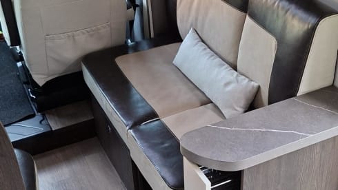 Freedom – 5p Benimar semi-integrated uit 2020