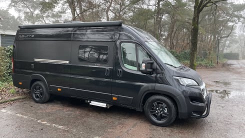 Tourne 6.4 – New Bus Camper for Rent Peugeot Boxer