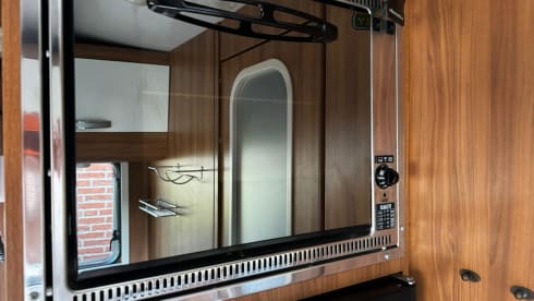 Bastard – 5p Renault semi-integrated from 2014