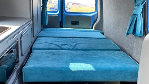 Bluey – 2 berth VW Campervan 