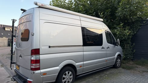 Buzz – Camping-car Mercedes-Benz 4 places de 2007