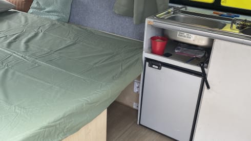 Misty Miles – 2p Volkswagen campervan from 2001