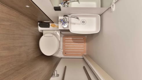 Carado T338-3 – Discover SPAIN by camper! Rent a Carado MODEL 2021 now