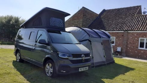 Rhino – VW 6.1, DSG, 4 WD, 199bhp, LED Lights.