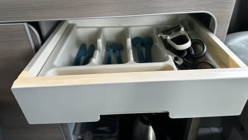 Compleet uitgerust met keuken, bustent & fietsenrek – 4p Volkswagen campervan from 2015