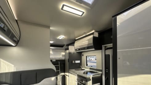 Valarie – Cabine Ford 6 couchages avec alcôve à partir de 2021