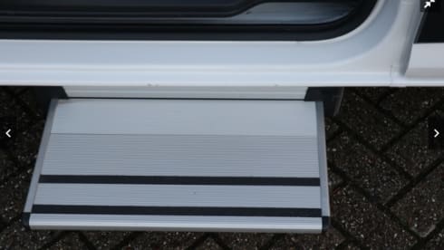 4 personen  – VW GRAND CALIFORNIA equipped with many automatic options