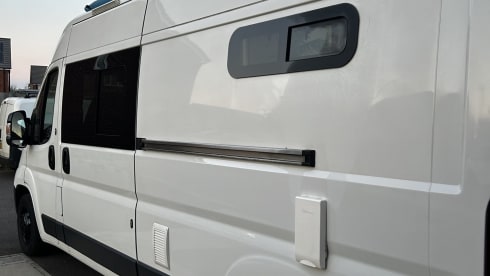 Annabel – Fabulous Off Grid Camper with Unique Design