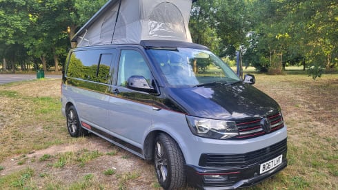 Rosie – 4 berth Volkswagen campervan from 2017
