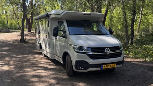 Bulli – 4p Knaus semi-integrated uit 2024