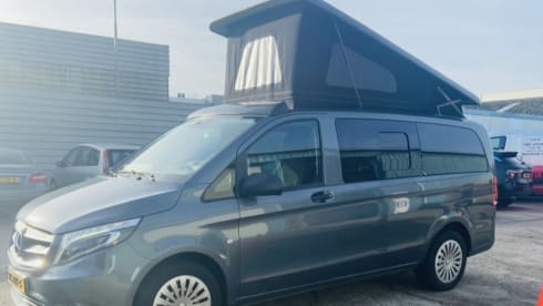 VITO – 2p Mercedes-Benz campervan uit 2015