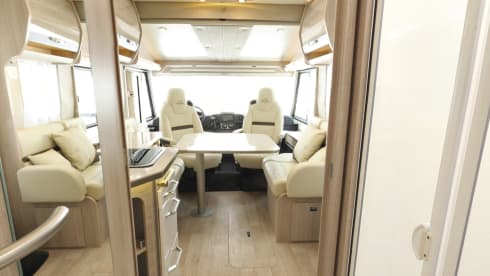 The Bullet II – Luxurious and spacious 4-person Rapido (Automatic) 2025 NEW 