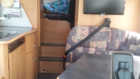 Beautiful 3-person Hymer