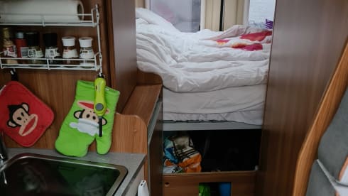 Cozy strong Pössl bus camper, fully equipped!