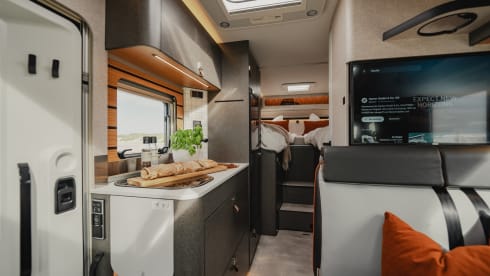 Beyond Roads – 2p Hymer semi-intégré à partir de 2026