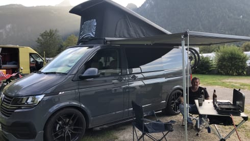 Volkswagen campervan automatic 2023