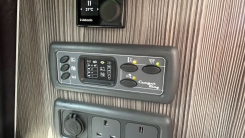 * Automatic* 4 berth VW camper with all mod cons