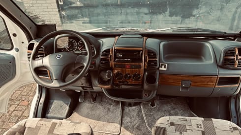 Veel plezier – 4p Adria Mobil alcove from 2004