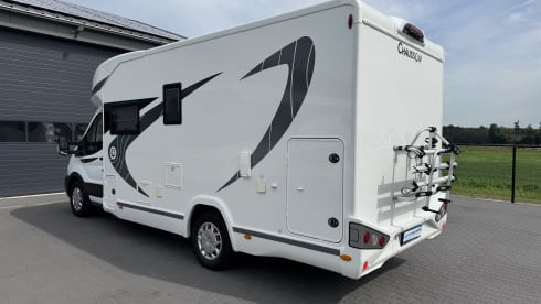 Chausson teilintegriertes Wohnmobil für 5 Personen