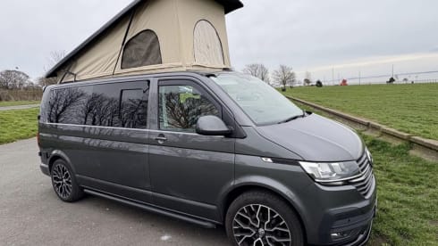 Dream chaser  – Autobus Ford a 6 posti letto del 2007