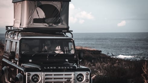 Landrover Defender 110 With Tentbox Accommodation 