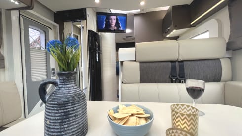 Luxury Chausson with air conditioning and air suspension emission 6