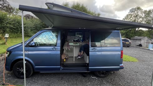 Comfort, Freedom, and 5-Star Reliability – VW T6 Campervan for Hire
