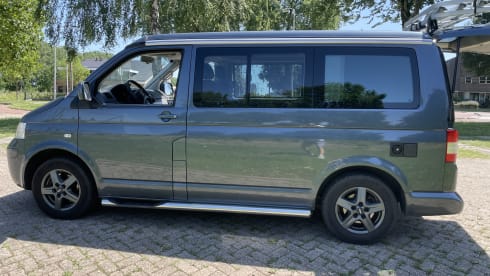 4p Volkswagen campervan from 2004