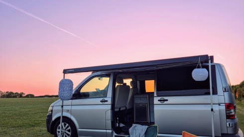 Iris – 4 Berth VW T5 Camper