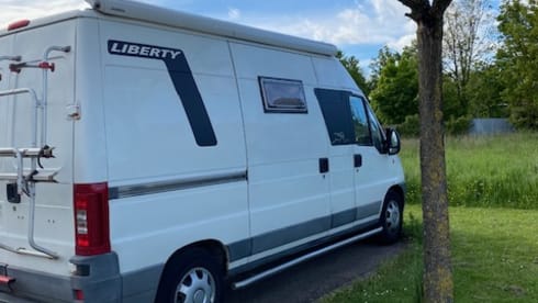 Missy 🚐💚 – 2p Fiat bus uit 2005
