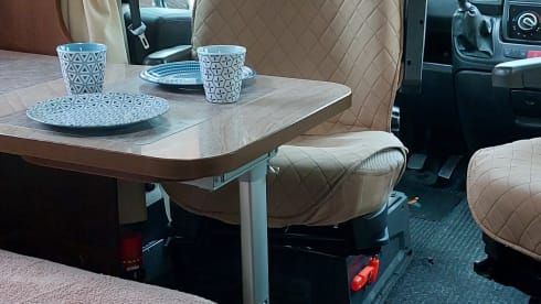 ci elliot 85p – Camper with 2 single beds and air conditioning on the engine and kilometers free