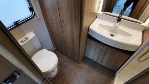 Bessie – Bessecar E442 2 berth motorhome
