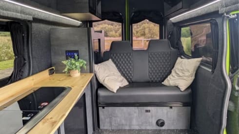 Shrek – Stunning brand new 4 seat 4 berth campervan