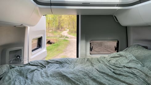 California Dreamer – VW Grand California for the adventurous family! (Vending machine)
