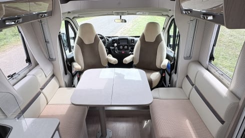 Deazel – Fijne Rapido camper