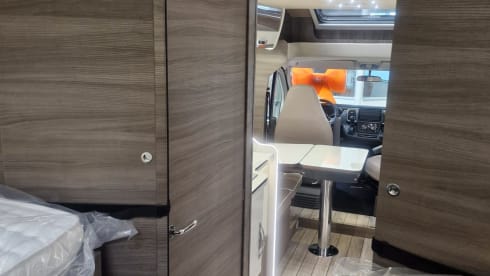 Mc louis – 4p McLouis semi-integrated uit 2025