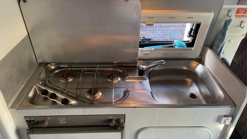 Blauwe Kiwi (VW LT28) – Rent a Volkswagen LT classic retro camper for unprecedented adventures!
