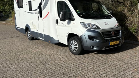Fiat Ducato Rollerteam 2020  – 4p Roller Team semi-integrated uit 2020