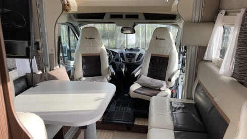 5p Benimar semi-integrated uit 2019