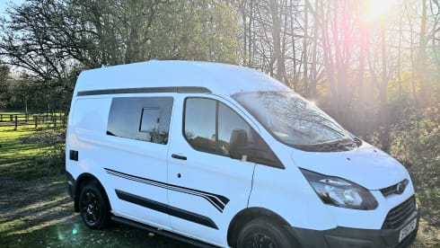 Frank – Ford Campervan mit 2 Schlafplätzen, Baujahr 2015