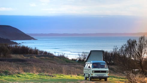 Louise Michel – Combi VW T25 T3 4/5 Pers Voorziening Van Westfalia
